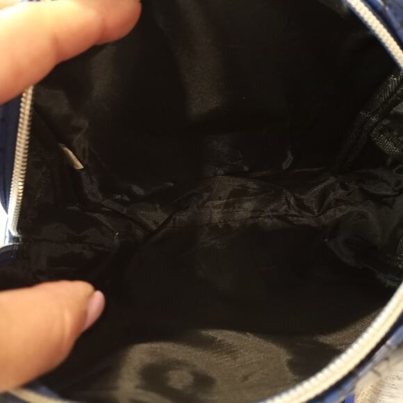 BCBGeneration Olivia Rectangle Pouch NWT - Picture 5 of 7